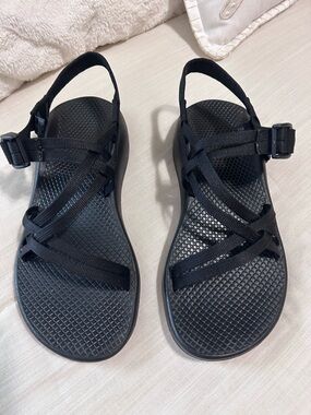 Chaco ZX/1 Yampa Sandal woman’s size 8